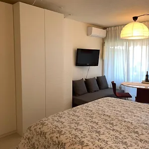 Apartment Brigitte Centre Tropez Parking Piscine Wifi Vue, Saint-Tropez